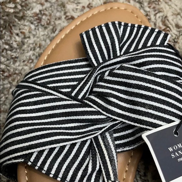 Women’s sandals - Picture 3 of 3